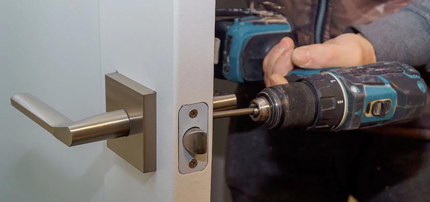 Broken Door Handle Lock Repair in Los Osos, California